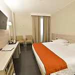 Western Park מלון 4*