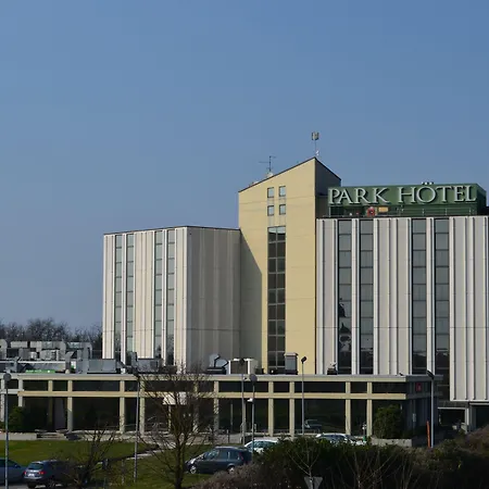 فندق Western Park بياتشينسا