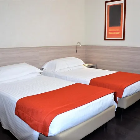 Western Park بياتشينسا