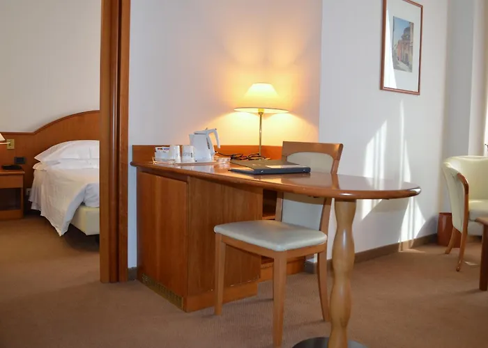 Western Park Plaisance