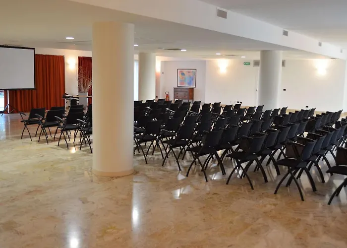 Western Park Hotel Plaisance