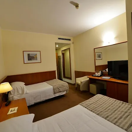 Western Park 4*