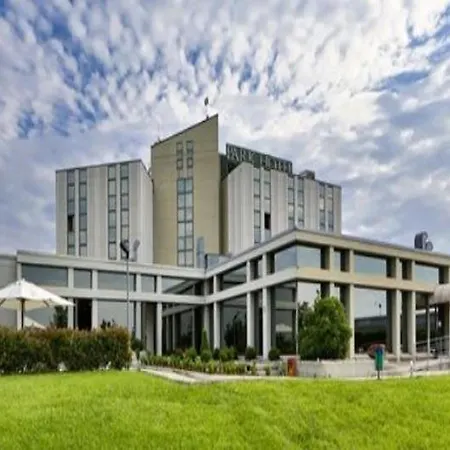 Western Park Hotel Plaisance