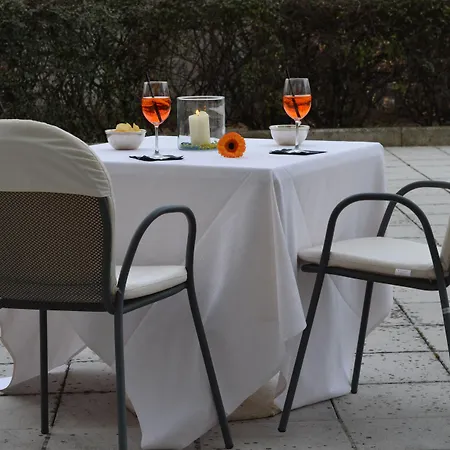 Western Park 호텔 4*