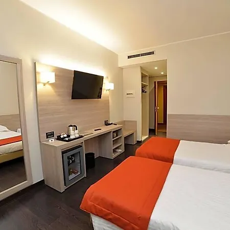 Western Park Hotel 4*