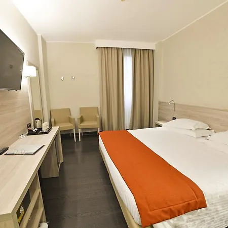 Western Park Hotel 4*