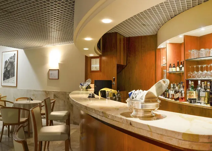 Otel Western Park 4*